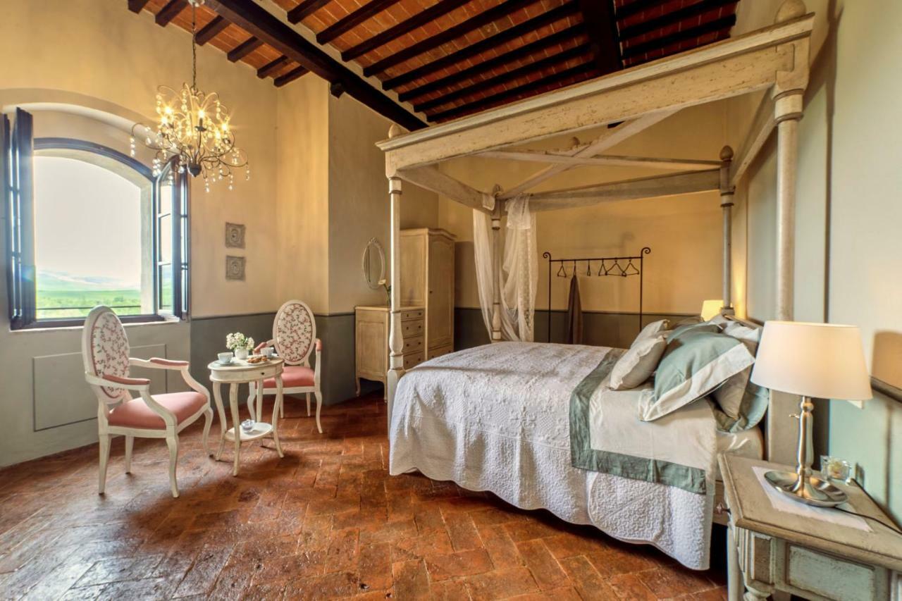 Il Mastio Di Spedaletto Bed & Breakfast ปีเอนซา ภายนอก รูปภาพ